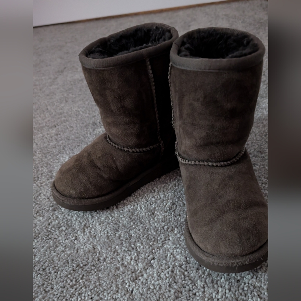 Girls Ugg Boots